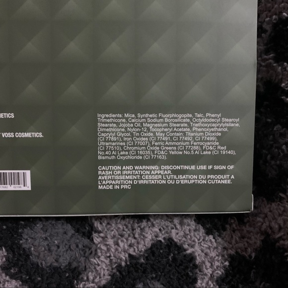 Violet Voss Olive you forever eyeshadow palette - Picture 6 of 6